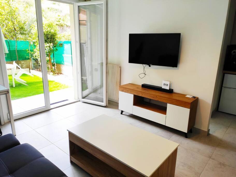Menton, Appartement/Jardin, Proche Mer Et Centre Exterior foto